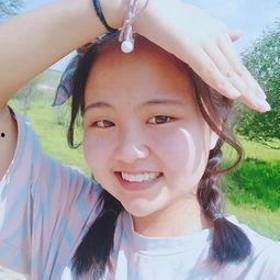 闺蜜进娱乐圈吃瓜视频,一场吃瓜盛宴背后的故事 第3张 闺蜜进娱乐圈吃瓜视频,一场吃瓜盛宴背后的故事 第3张